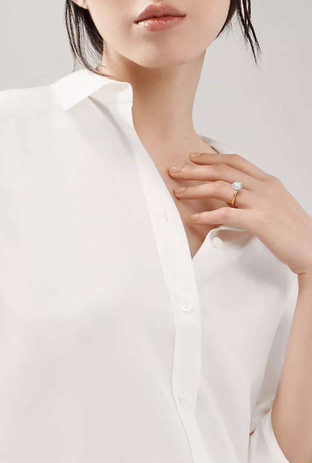 خاتم خطوبة مرصع بالألماس من تيفاني Tiffany