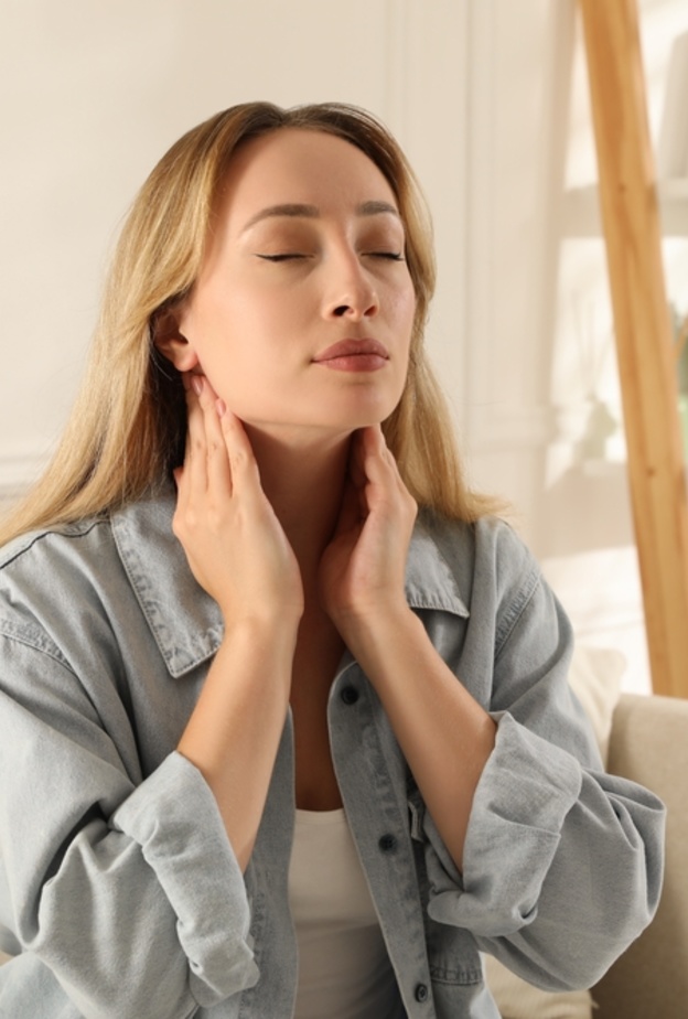 نصائح ذكية لمرضى قصور الغدة الدرقية للتعايش وتخفيف الأعراض