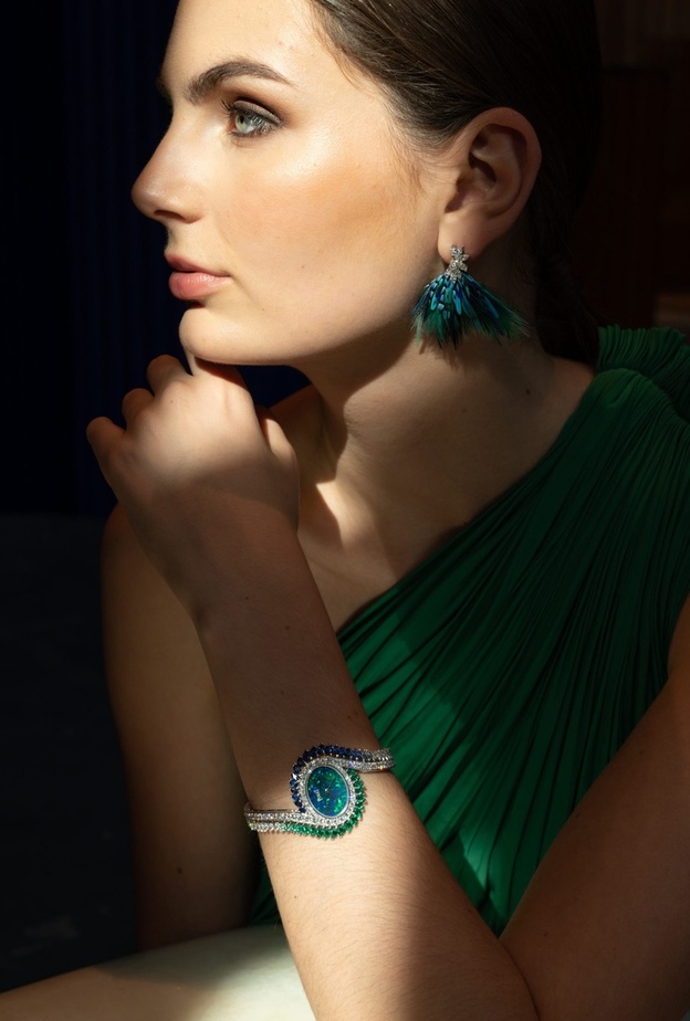 ساعة Extravagant Touch من بياجيه Piaget