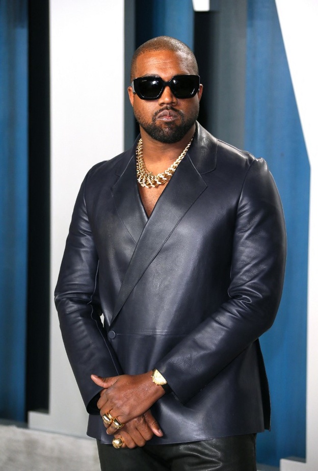 عرض Kanye West يثير الجدل في اسبوع الموضة في باريس