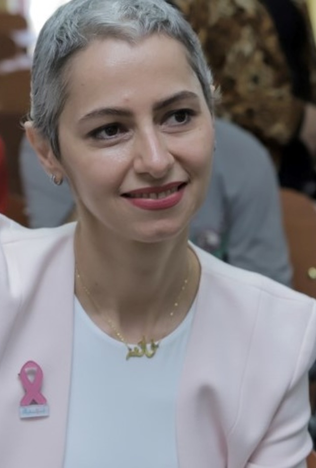 فاتنه محمد مطر،  سرطان الثدي حرب شرسة غيرت حياتي للافضل