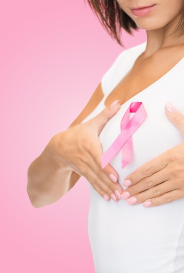 كيف تفحصين الثدي للكشف عن الاصابة بسرطان الثدي