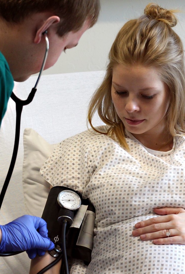 مخاطر الولادة القيصرية في الشهر السادس