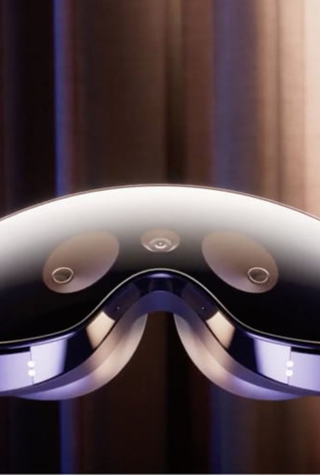 "كويست برو".. تعرّفي إلى نظارة الواقع الافتراضي من "ميتا"