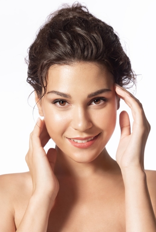 نصائح طبيعية لتجديد شباب البشرة ومنحها النضارة