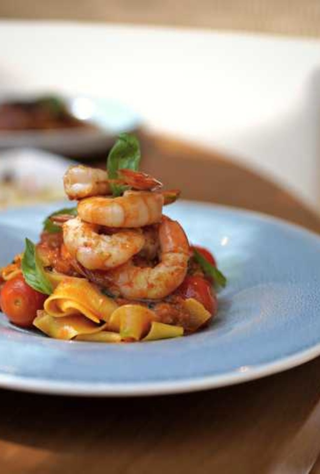 مهرجان Greek Fest في مطعم Meraki: احتفال بالثقافة والضيافة اليونانية في قلب الرياض