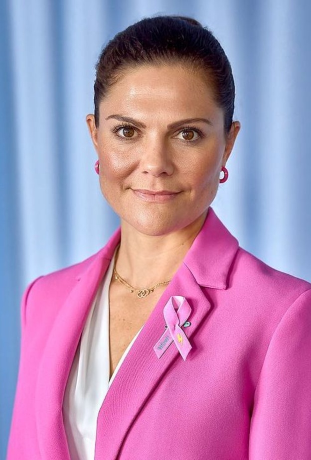 الأميرة فيكتوريا تطلق مبادرة الشريط الوردي لمكافحة سرطان الثدي لهذا العام