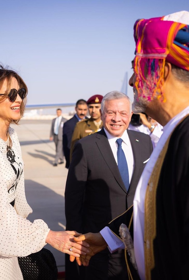 ملك الأردن وزوجته الملكة رانيا في زيارة رسمية إلى سلطنة عُمان