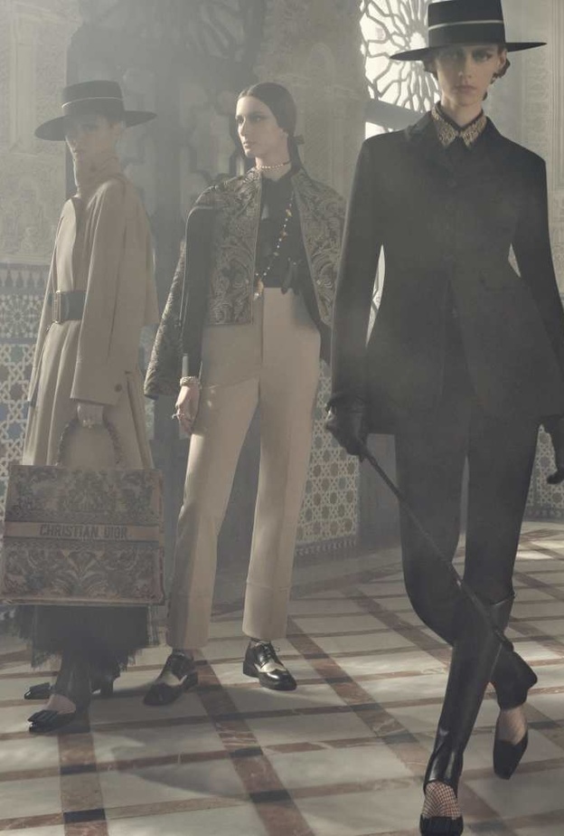 Dior تقدّم حملة مجموعة ديور كروز 2023