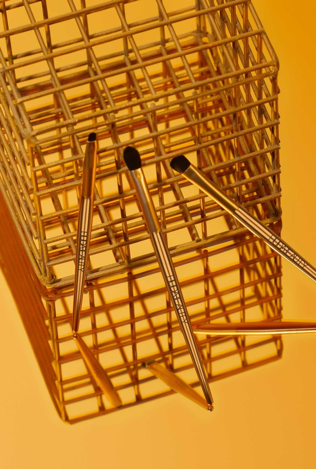 أطلقي العنان لقوّتك الحقيقية! Huda Beauty تطرح مجموعة Empowered 