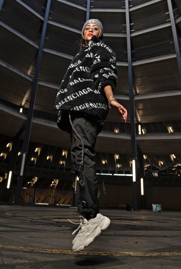 مغنية الراب السعودية جارا لـ "هي":كل عشاق الموسيقى يتطلعون إلى حضور "مؤتمر إكس بي"