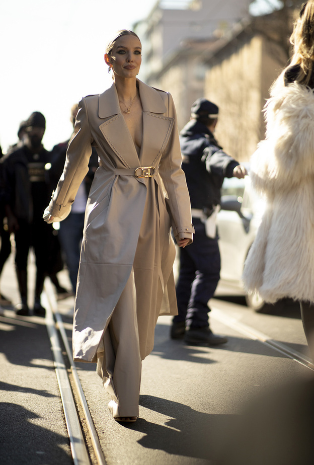 ألوان النيود من أحدث صيحات موضة خريف وشتاء 2022-2023