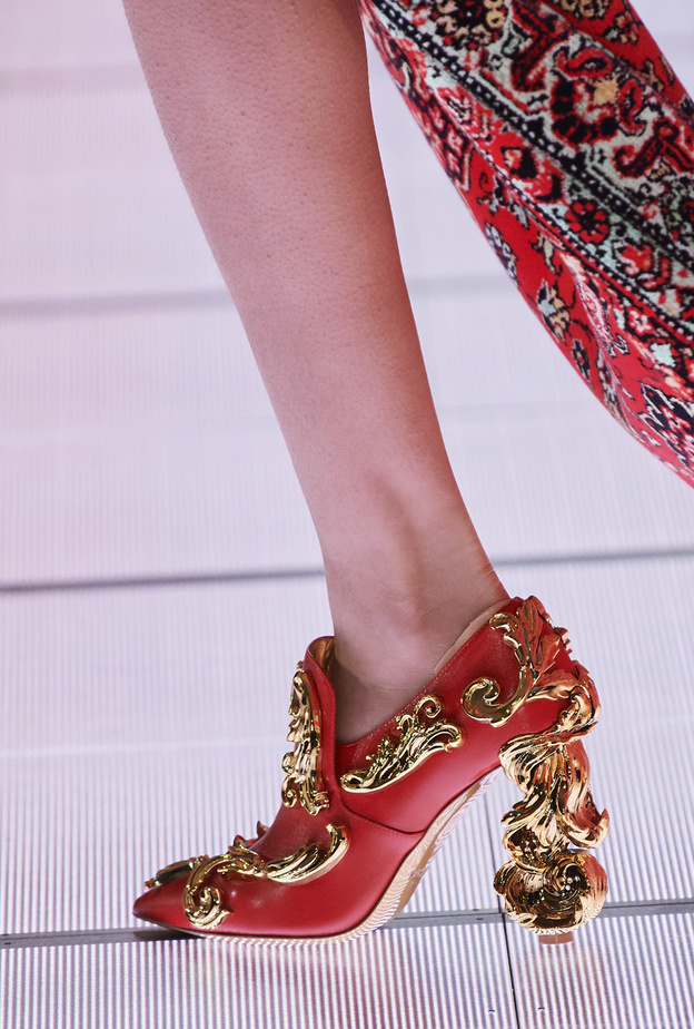  صيحات الأحذية الرائجة في خريف وشتاء 2022-2023