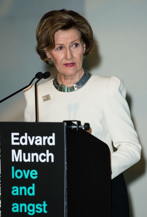 الملكة سونيا تفتتح ثلاثة معارض جديدة في أوسلو