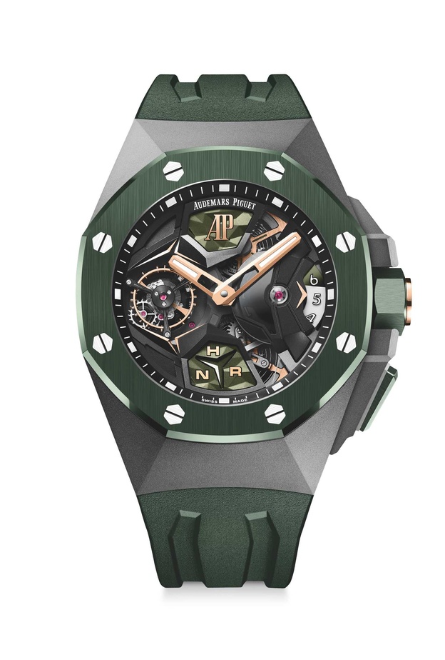 ساعة رويال أوك كونسِبت فلاينغ توربيون جي إم تي توظف درجات اللون الأخضر