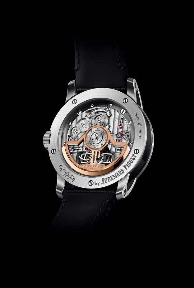 ساعة كود 11.59باي أوديمار بيغه أوتوماتيك فلاينغ توربيون الجديدة تستكشف النقاء