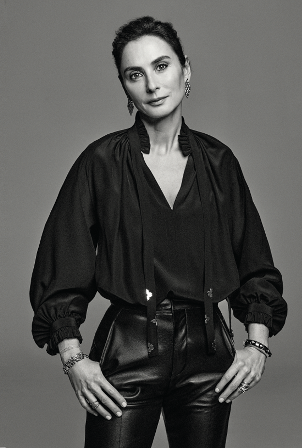 Francesca Amfitheatrof مبدعة مجوهرات Louis Vuitton