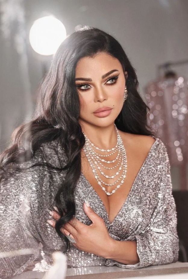 مجوهرات النجمة هيفاء وهبي