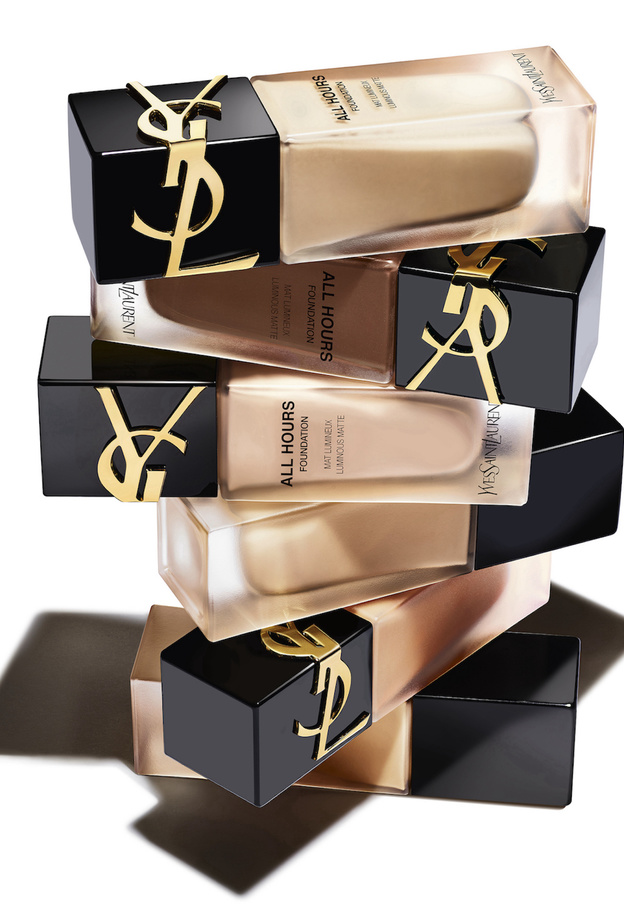 فاونديشن ALL HOURS من علامة YSL: يدوم حتّى 24 ساعة، ويمنحك إطلالة طبيعية فائقة
