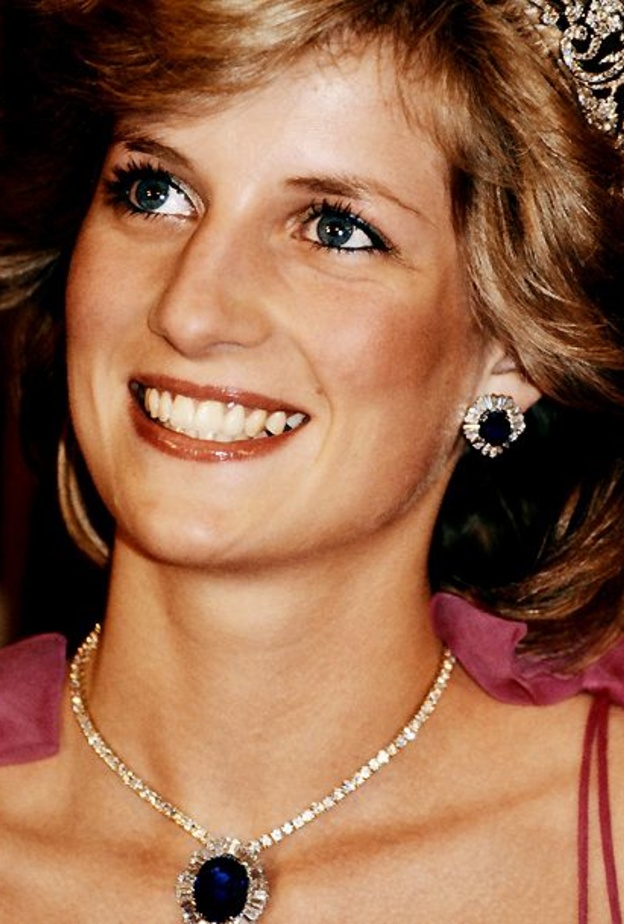 مجوهرات الأميرة ديانا الملكية المرصعة بالياقوت