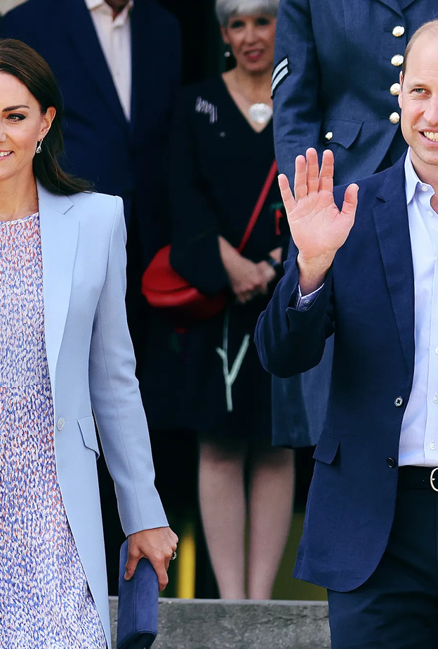 الأمير وليام وزوجته كيت ميدلتون الأكثر شعبية بين أفراد العائلة المالكة