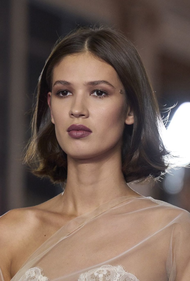 طريقة تكبير الشفاه بالطرق الطبيعية في المنزل