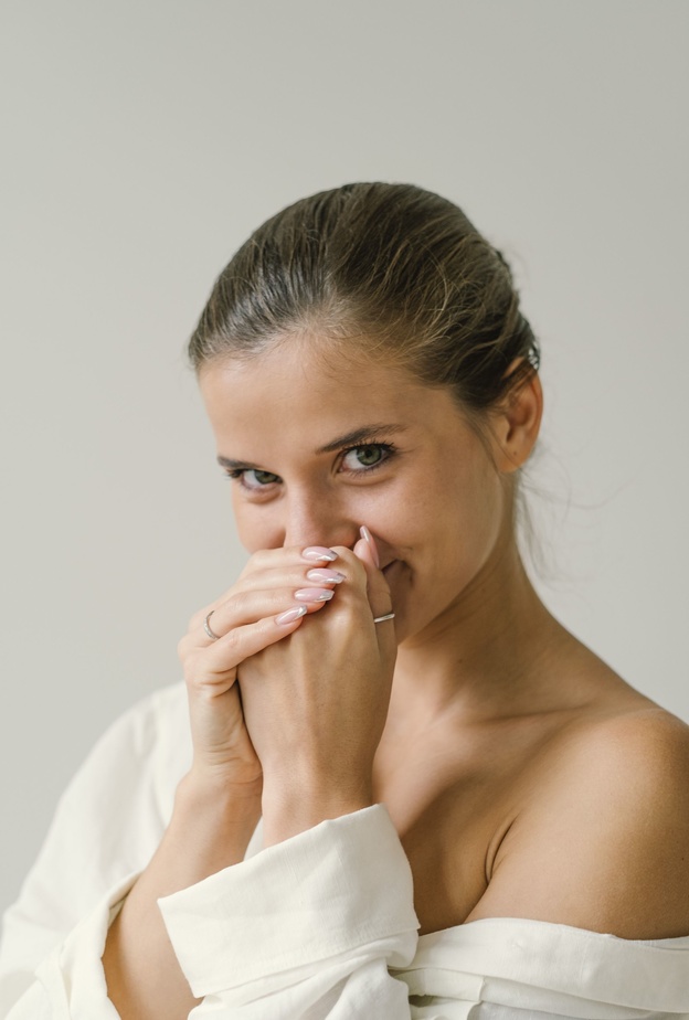 كيفية علاج تجاعيد اليدين بطرق تجميلية وأهم مميزاتها