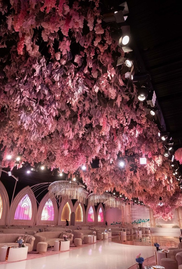 منظم حفلات الزفاف طوني بريس لـ "هي": أصمم لكل عروس حفل زفاف يروي قصتها الخاصة