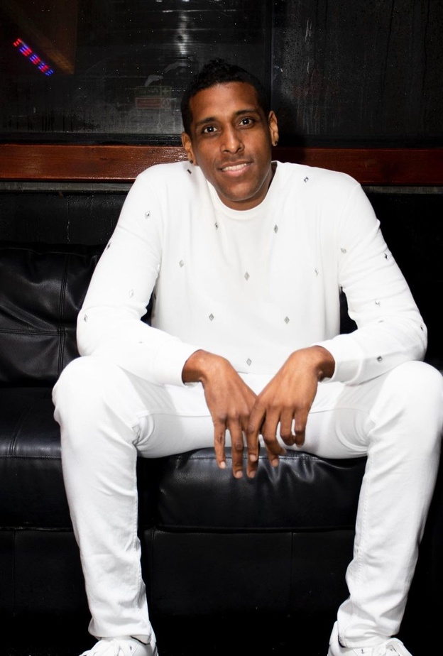 مايكل بنجامين 