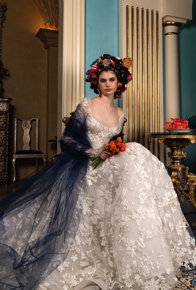 أسبوع الموضة العرائسي في نيويورك انستقرام@reemacrawedding