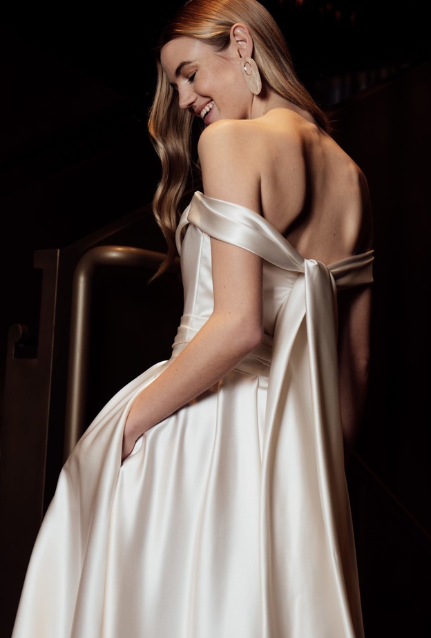 أقمشة فساتين الزفاف@halfpennylondon