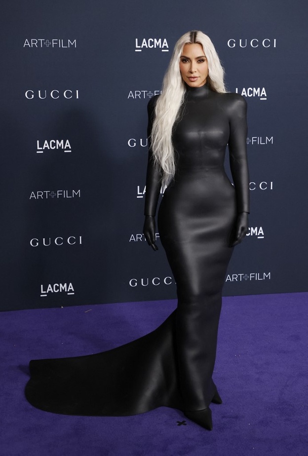 صور تبرز إطلالات النجمات العالميات بفساتين فاخرة في حفل Lacma Gala 2022 