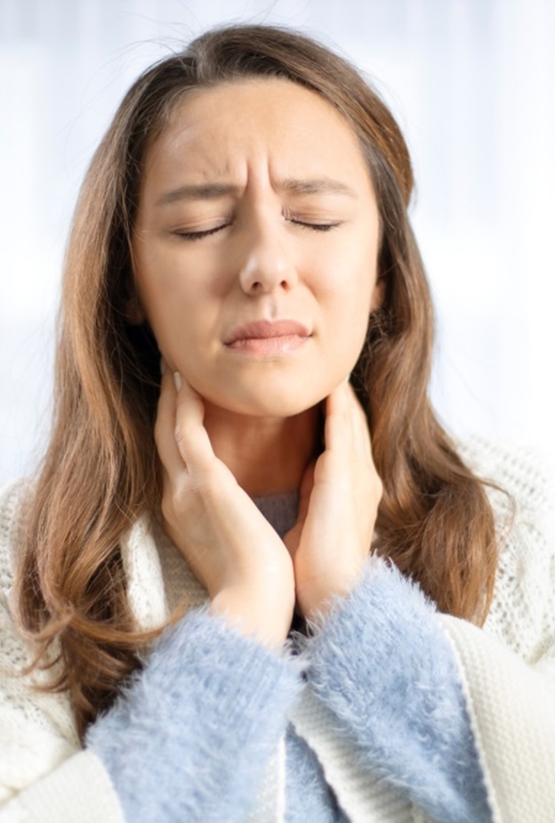 التهاب الحلق مشكلة شائعة في الشتاء
