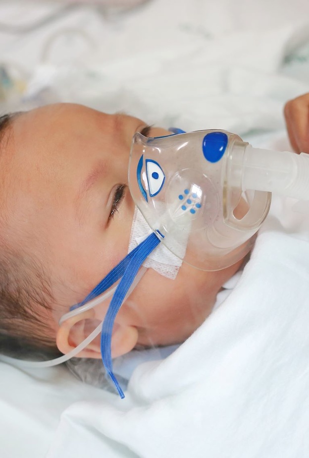 الفيروس التنفسي المخلوي أكثر انتشارا بين الأطفال الرضع والأكبر سناً