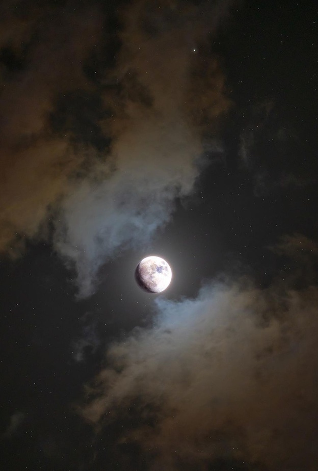 تحذير فلكي لمولود برج العقرب هذا الأسبوع من معاكسات يسببها القمر المكتمل في برج الثور