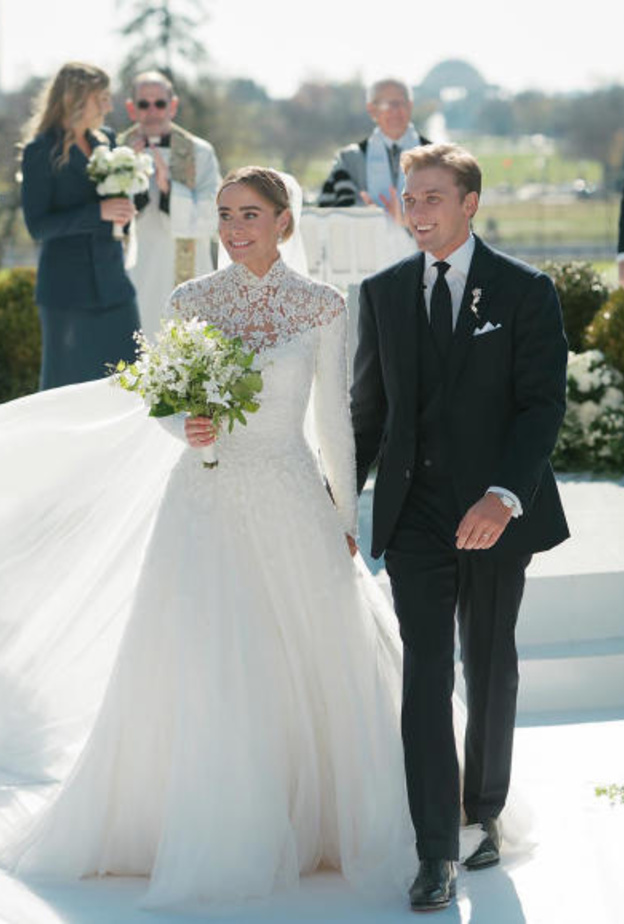 تزوجت نعومي بايدن Naomi Biden، حفيدة الرئيس الأمريكي جو بايدن Joe Biden، من بيتر نيل Peter Neal