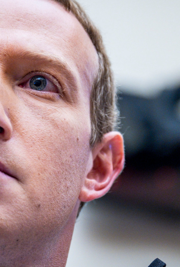 خلافات حادة داخل ميتا وزوكربيرغ يفقد 11 مليار دولار في يوم واحد