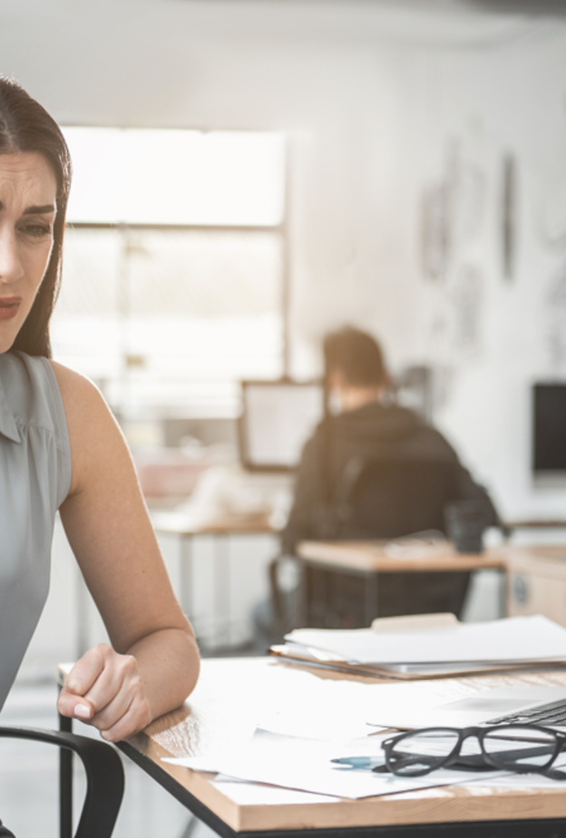  كيف يمكن أن يؤثر التوتر على صحة أسنان