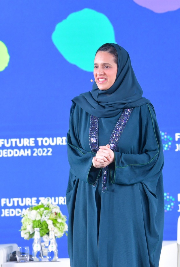 قيادات نسائية في المجالات الإنسانية والحكومية والأعمال لبحث مستقبل أفضل لقطاع السياحة