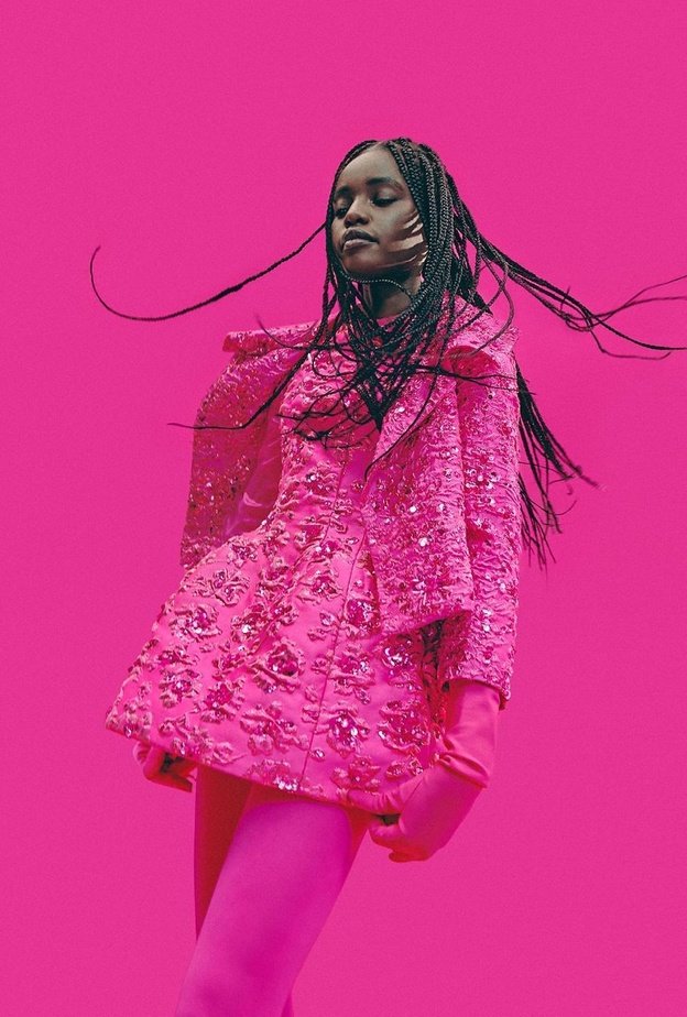 سيطر لون Hot Pink على الموضة خلال العام الماضي