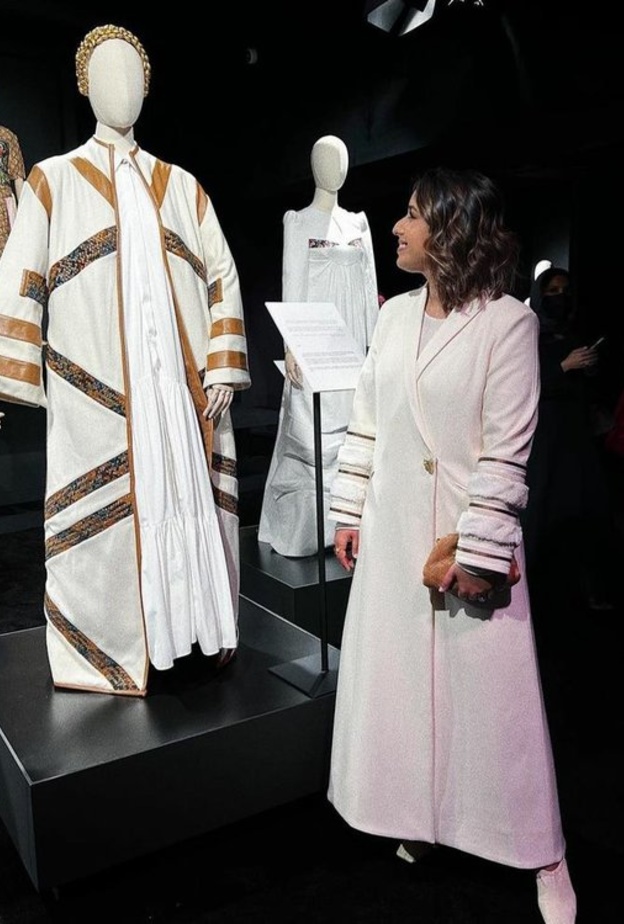 شهد الشهيل ضمن أبرز المصممات المشاركات في معرض الأزياء السعودي ضمن موسم إثراء للإبداع