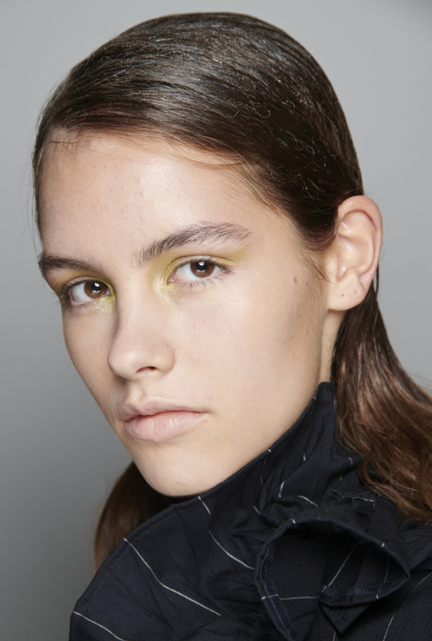 خطوات الحصول على بشرة صافية وطرق تقشيرها قبل حضور مباريات كأس العالم