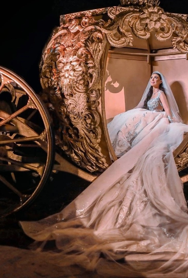 عروس المصمم اللبناني العالمي شربل زوي