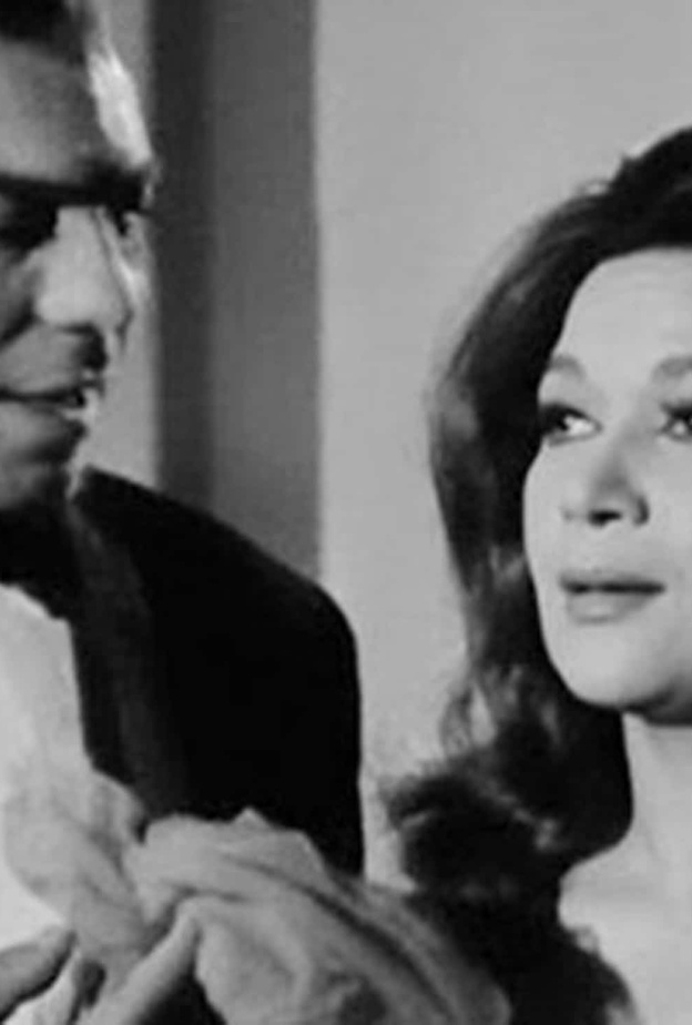 فريد شوقي وهدى سلطان تطلقا بسبب الغيرة.jpg