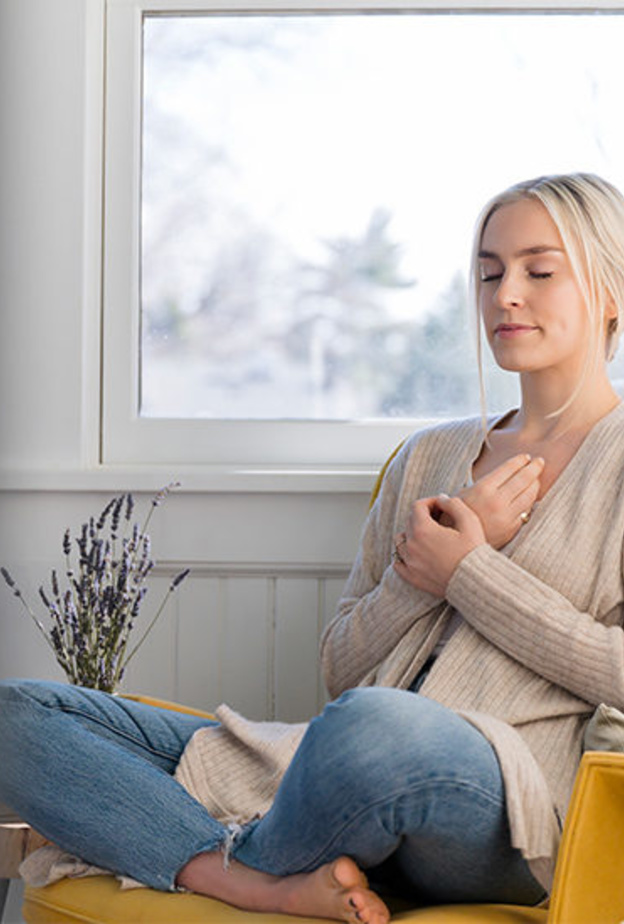 كيف يؤثر الصمت على شخصية المرأة؟