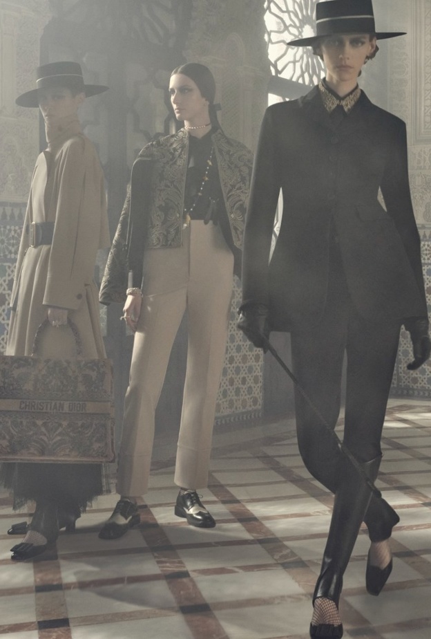 مجموعة ديور كروز 2023 تأخذنا في رحلة إلى إشبيلية بين الفنون والحرف اليدوية الاستثنائية