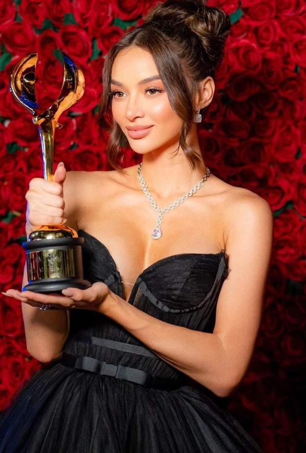 مجوهرات الممثلة الفلبينية Kylie Verzosa