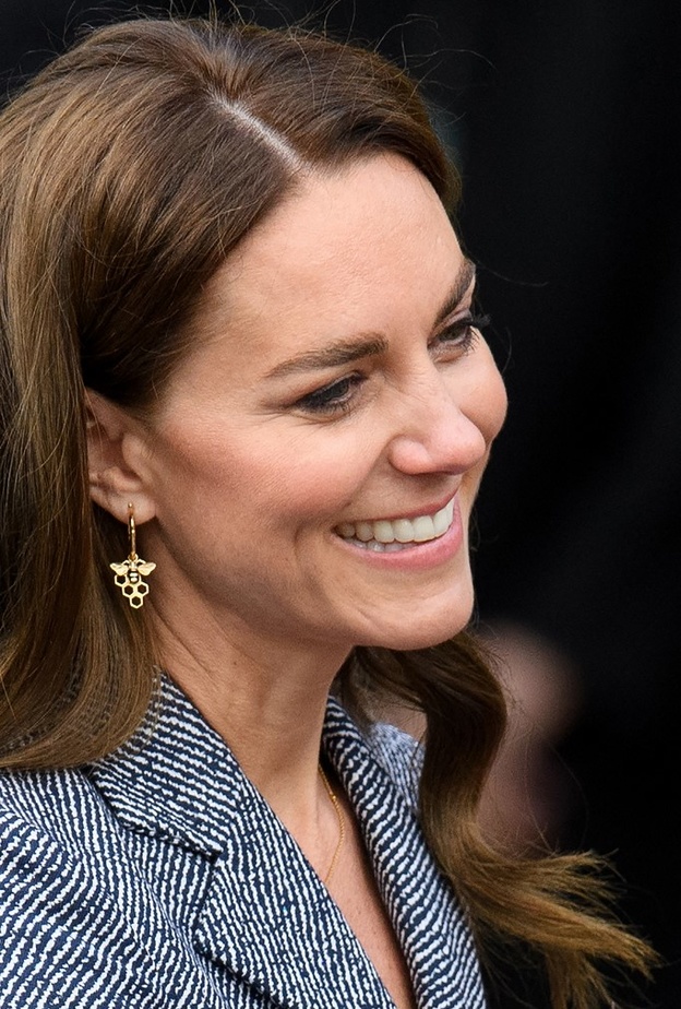  استوحي تسريحات شعر جديدة من تصفيفات كيت ميدلتون الأنيقة 