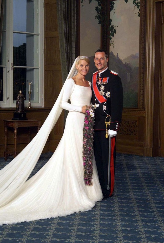 اختاري لمسة استثنائية لزفافك مثل باقة الأميرة ميت ماريت