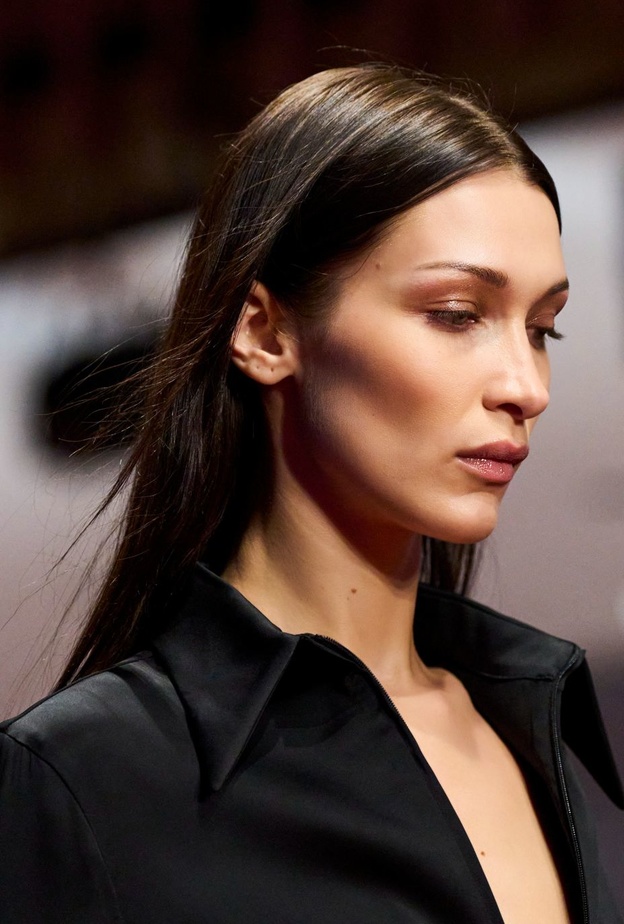 صيحة إبراز عظام الوجنتين.. إتجاه جديد في عالم المكياج